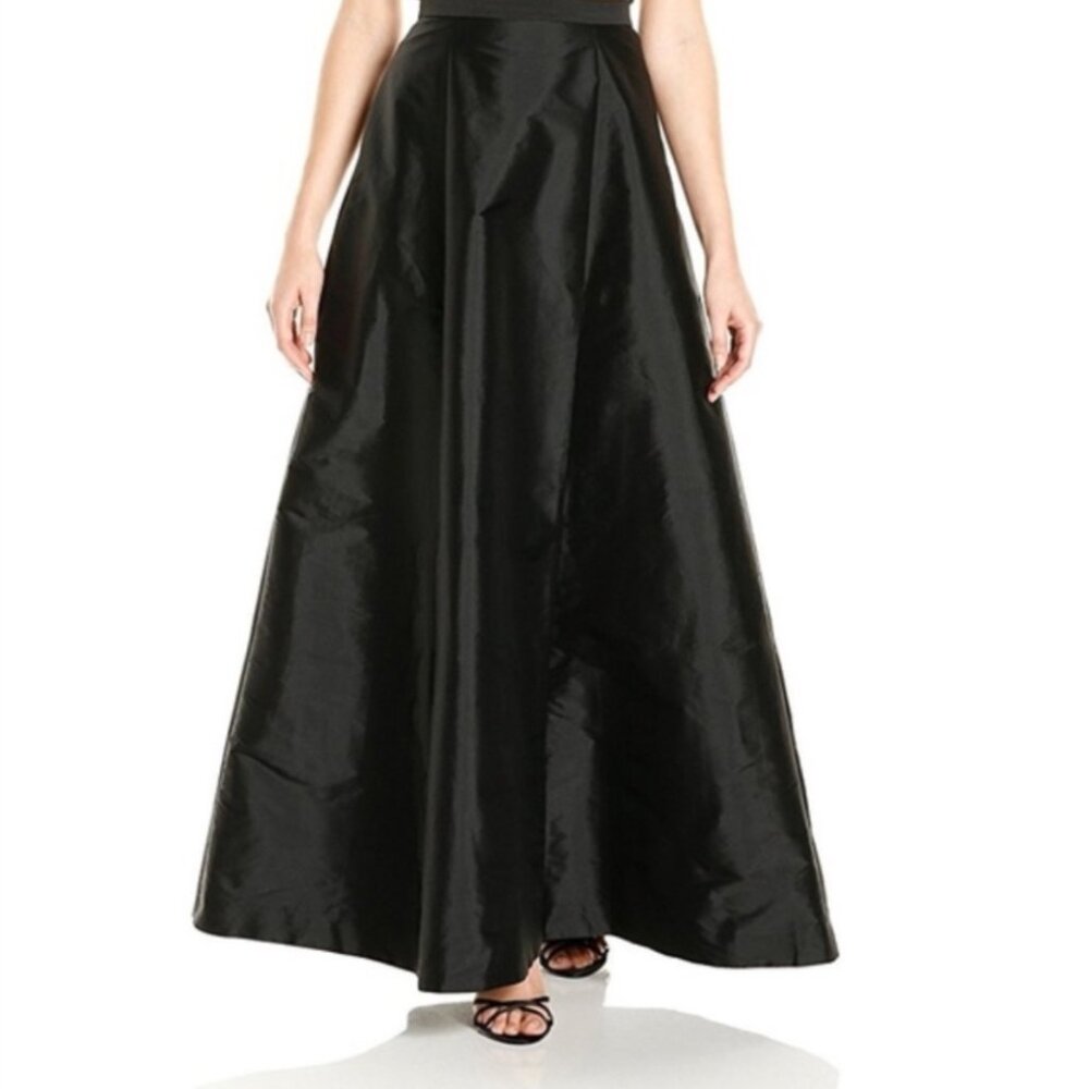 Aidan Mattox, A-line skirt with pockets, size 4, black, NWOT